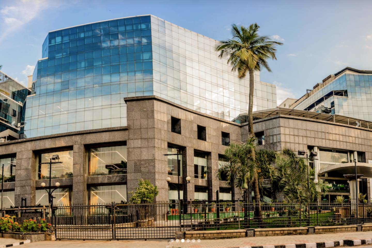 Moss by IBC - Diamond District